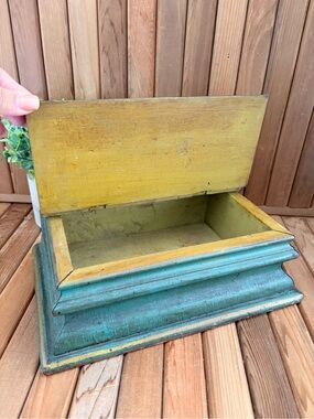 Vintage Style Decorative Rustic Farmhouse Box, Distressed Finish Handcrafted